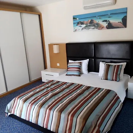 Address Apartahotel 4*